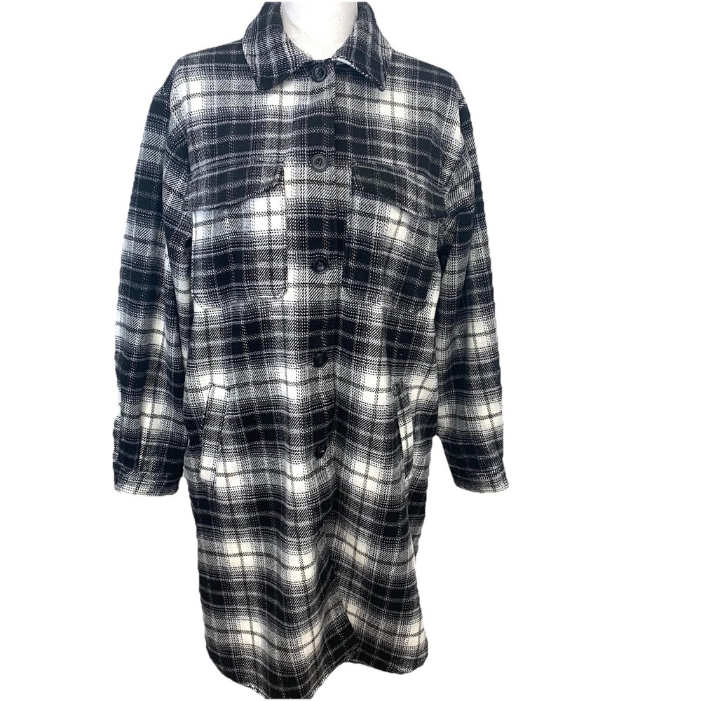 H & M Plaid Over  Coat Woman Medium Black White Knee Length Casual‎ Work Preppy